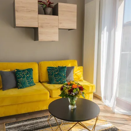 Moon Апартаменти *