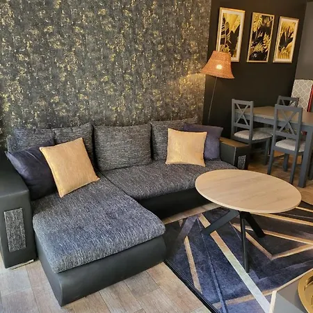 Апартаменти Moon *